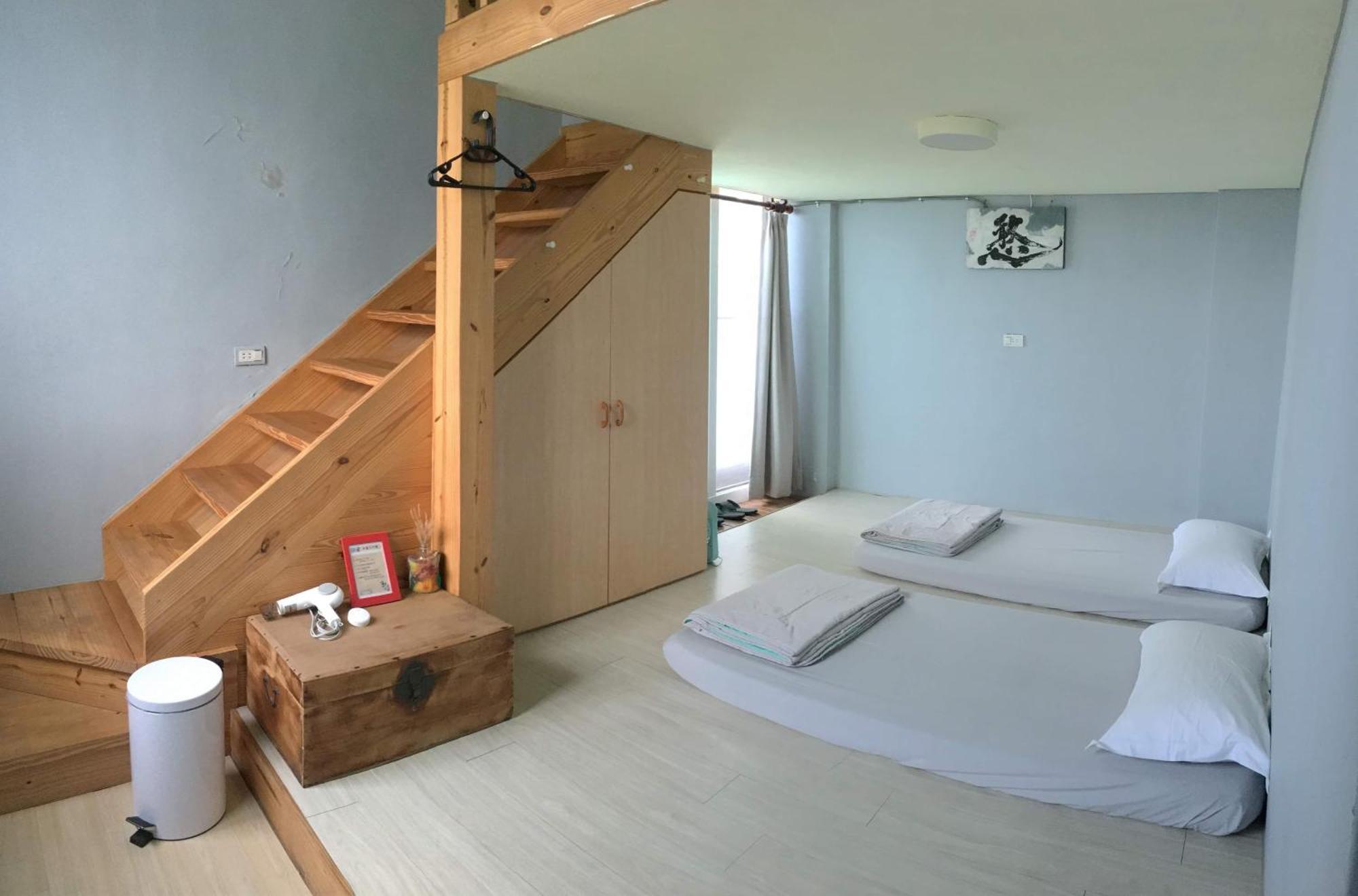 Back To Real Hostel T'ai-tung Zewnętrze zdjęcie
