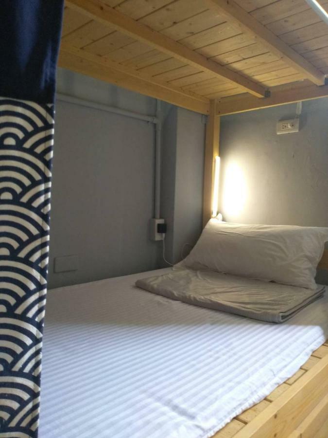 Back To Real Hostel T'ai-tung Zewnętrze zdjęcie